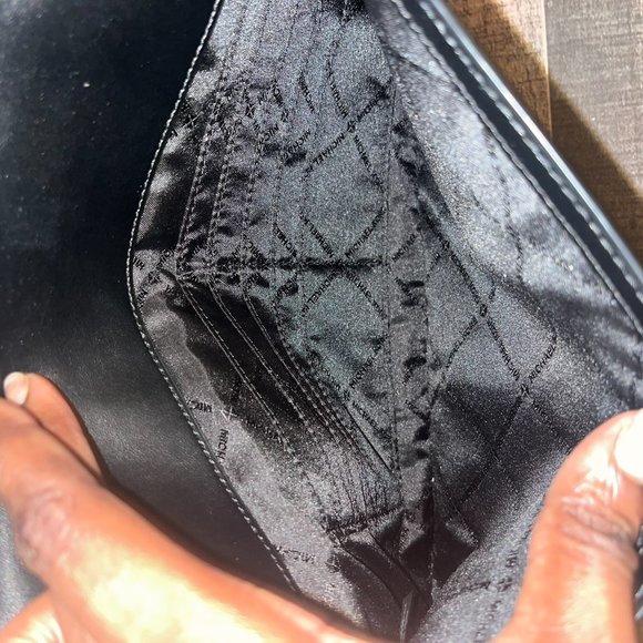 Michael Kors Wristlet Brown & Black Clutch Purse - Picture 3 of 3